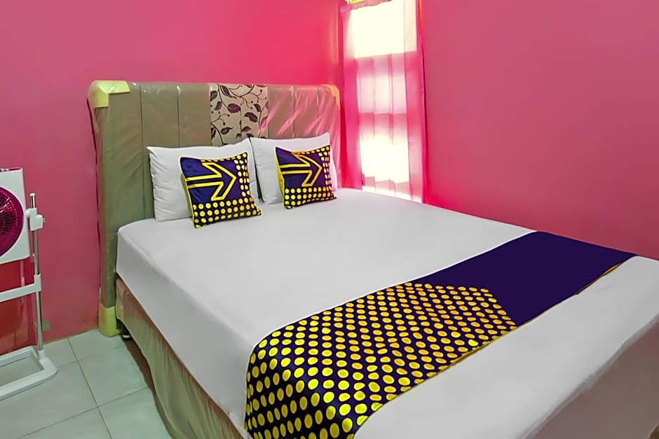 OYO Life 93405 Montong Are Residence