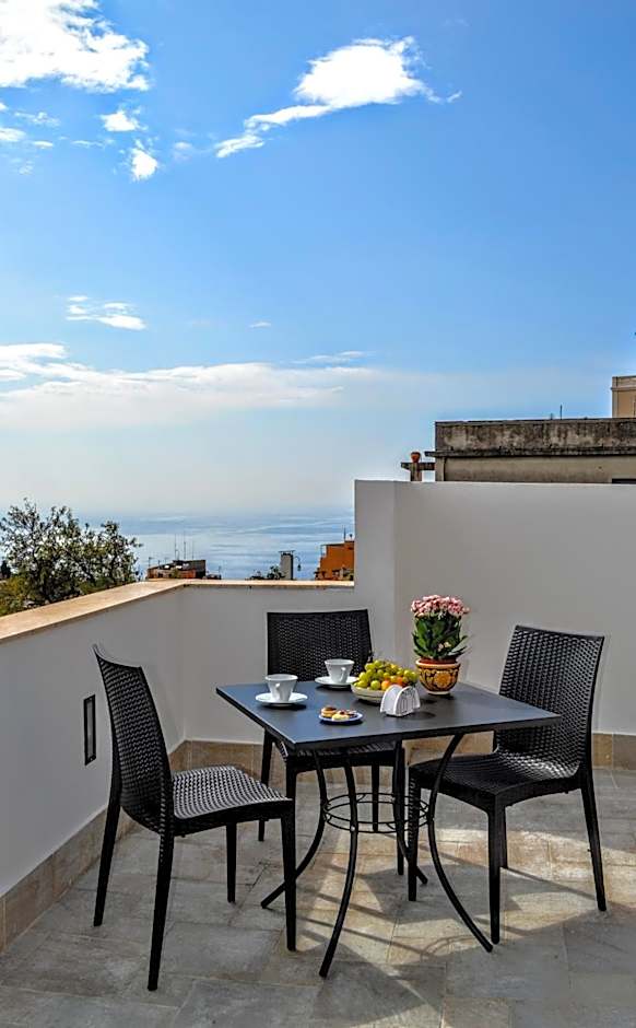 Tauromenion Guest House