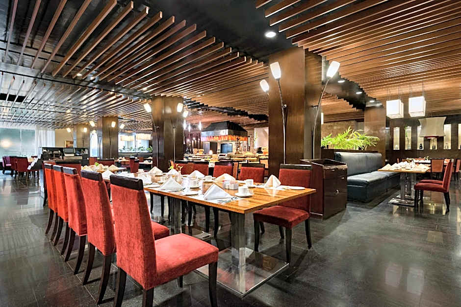 Ramada Plaza by Wyndham Karachi Airport Hotel