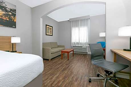 Business King Room - Non-Smoking