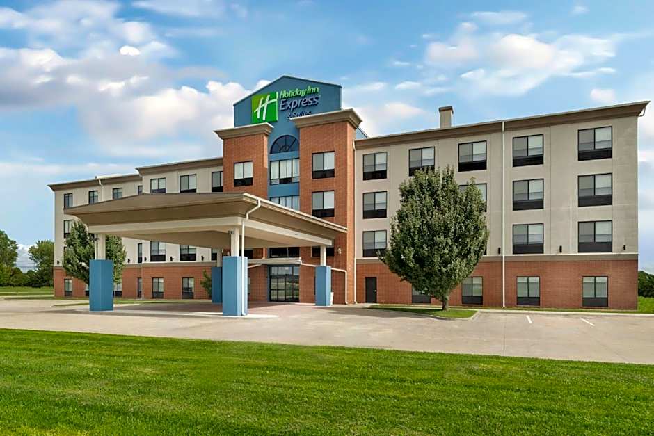 Holiday Inn Express Pratt By IHG
