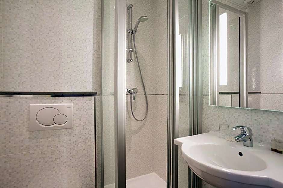 Hotel Bellevue Saint-Lazare