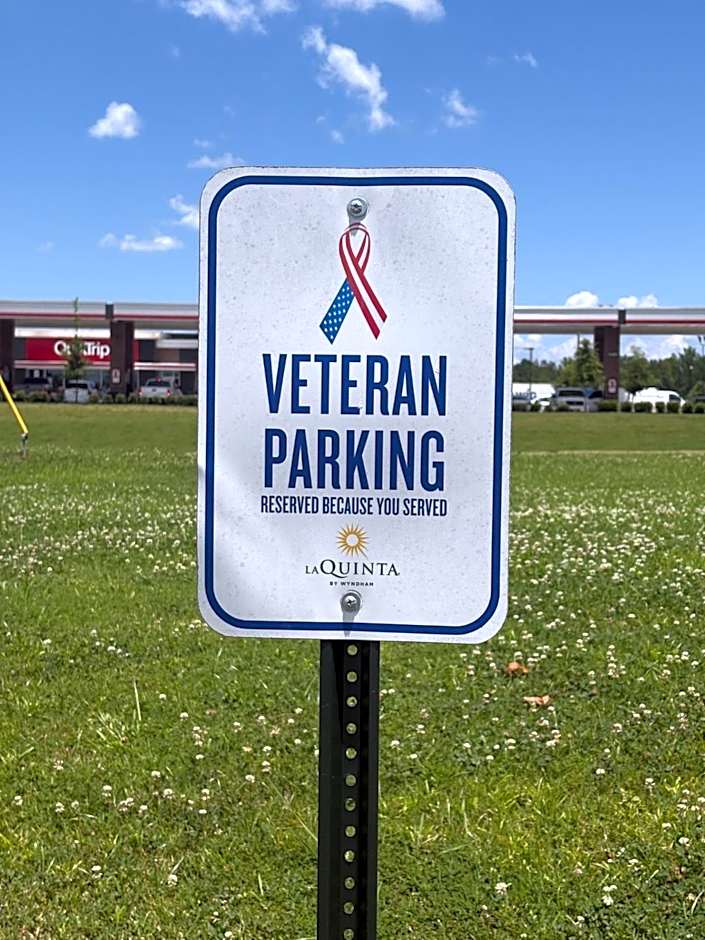 La Quinta Inn & Suites by Wyndham Opelika / Auburn