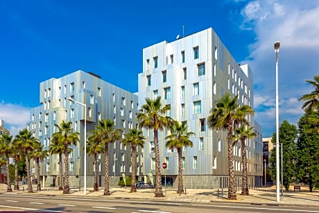 Urban Districs Apartments Rambla Suite & Pool