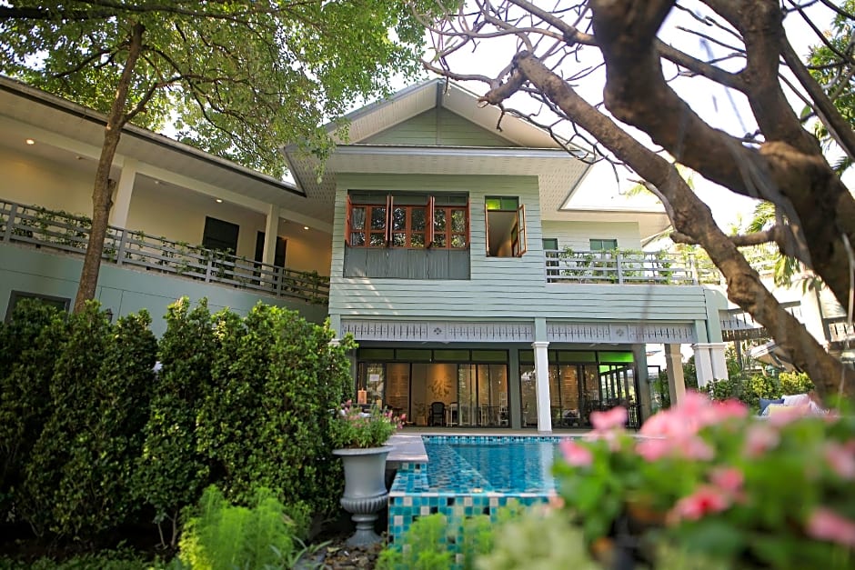 The Raweekanlaya Bangkok Wellness Cuisine Resort