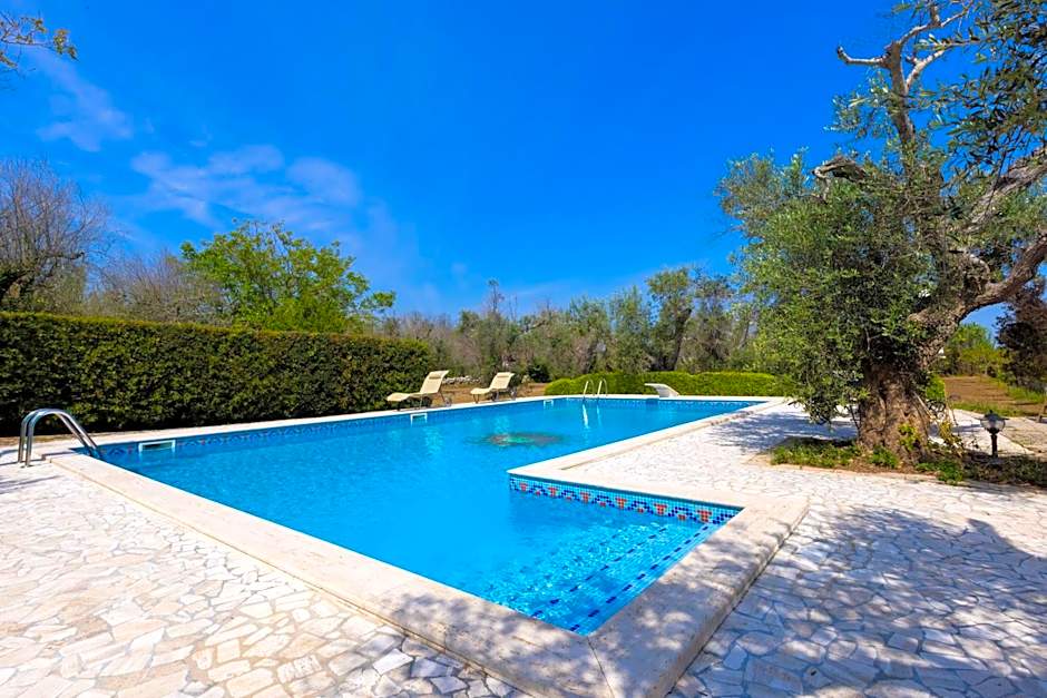 Casa Ulmi con piscina