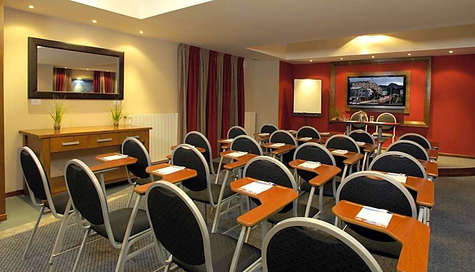 Cilene Del Faro Suites & Spa