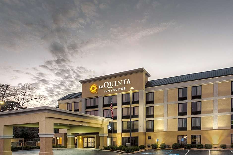 La Quinta Inn & Suites by Wyndham Jackson North