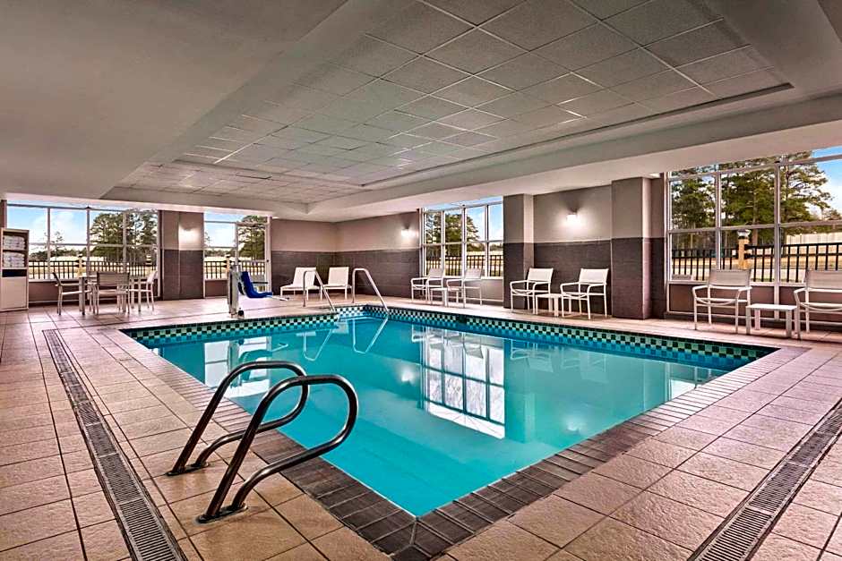 Country Inn & Suites by Radisson, Petersburg, VA
