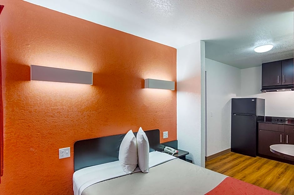 Motel 6-Ardmore, OK