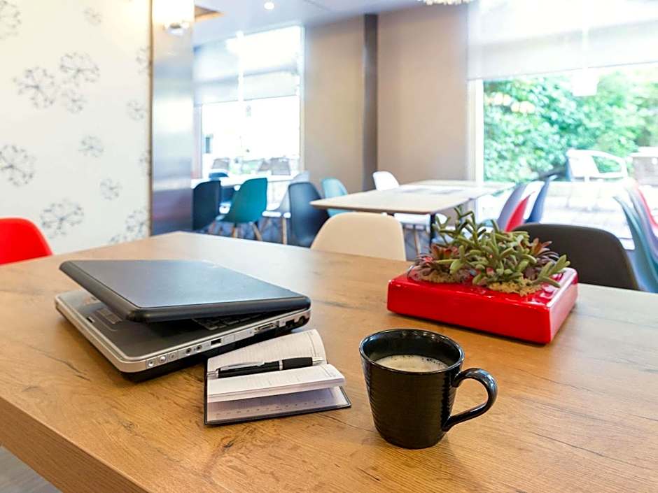 ibis Paris Vanves Parc des Expositions