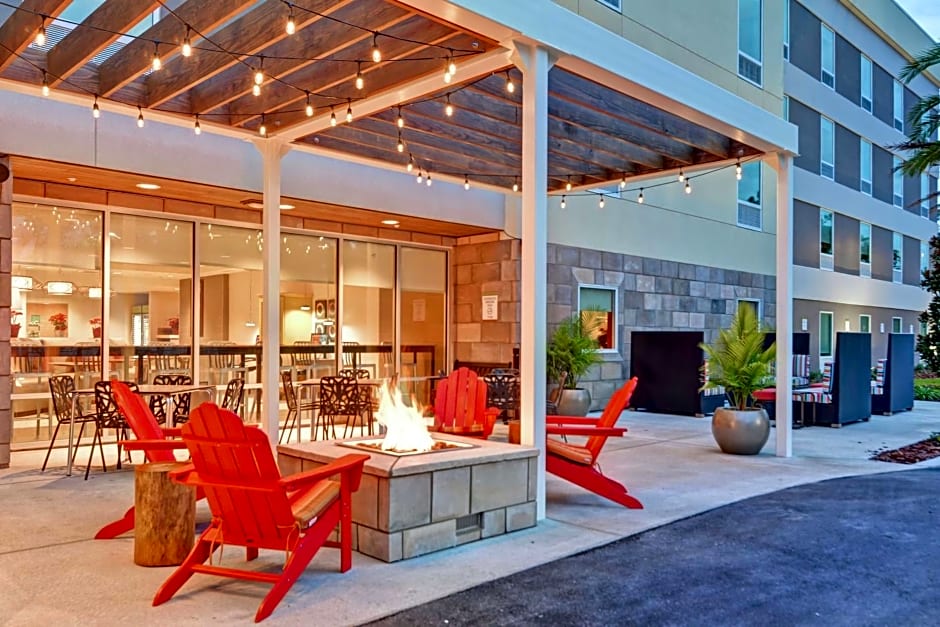 Home2 Suites by Hilton Daytona Beach Speedway, FL