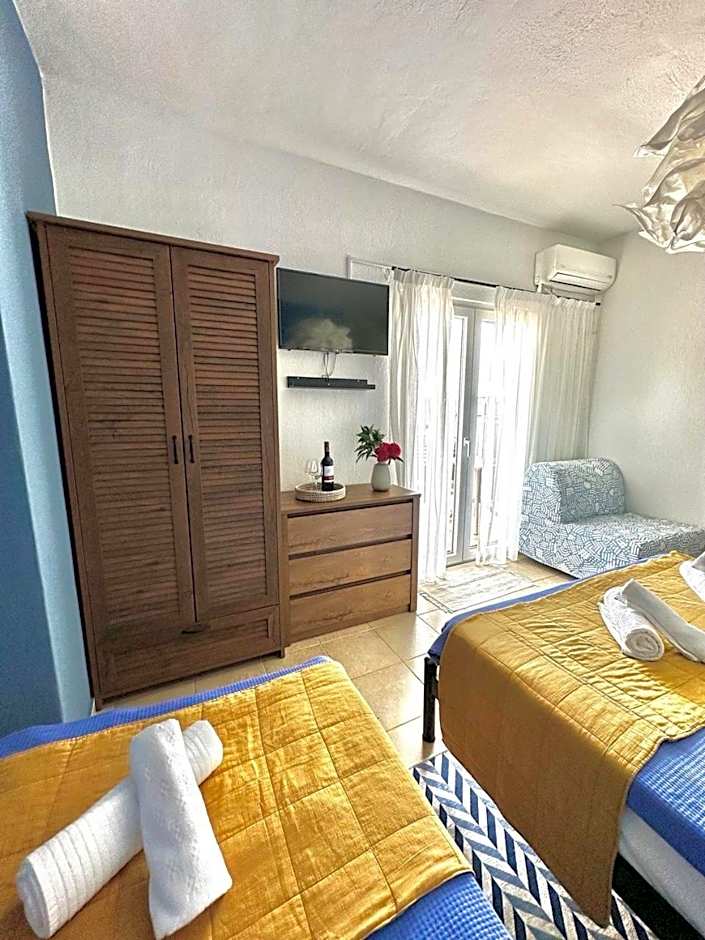 La Scala family apartments