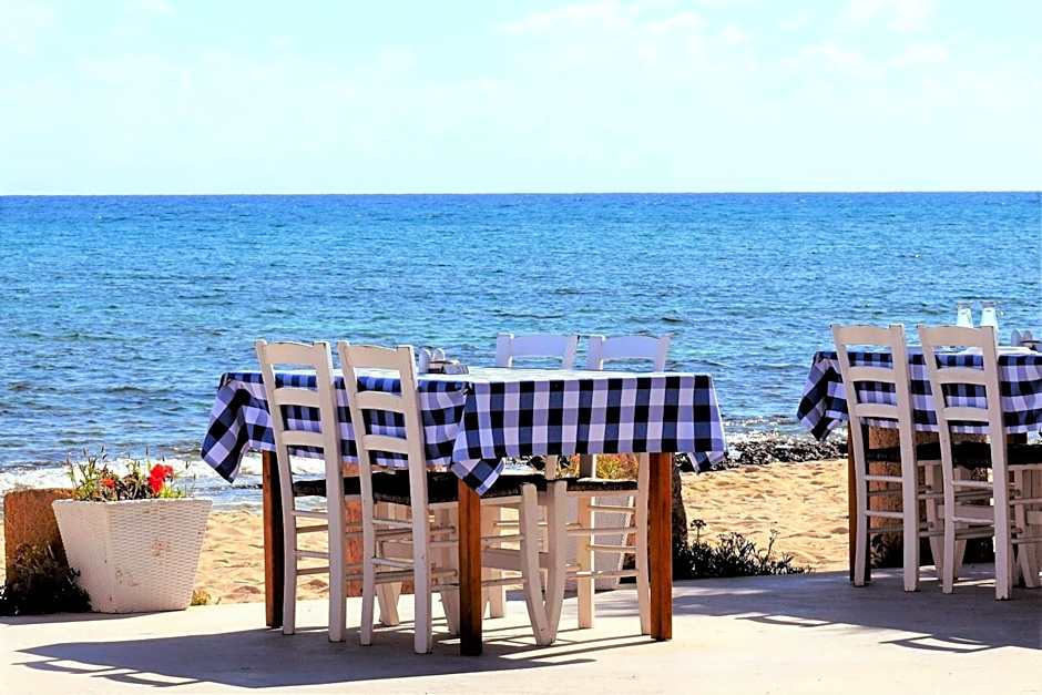 Skiathos Luxury Villa 2 Bedroom Villa Dyo Vromolimnos