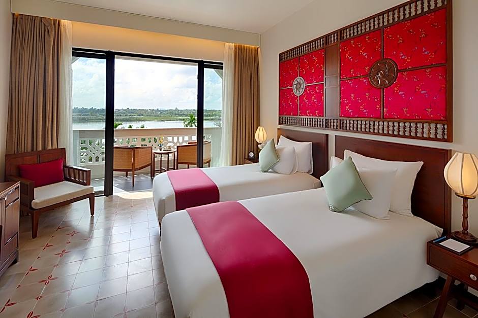 Photo 1 of 7 of Deluxe Grand 2 Beds