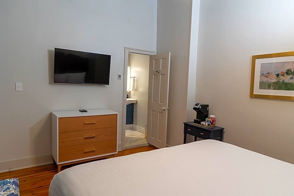Inn On St. Ann, A French Quarter Guest Houses Property