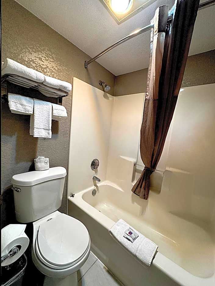 Motel 6-Eau Claire, WI