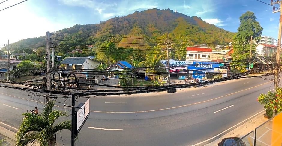 Tall Tree Poshtel Phuket