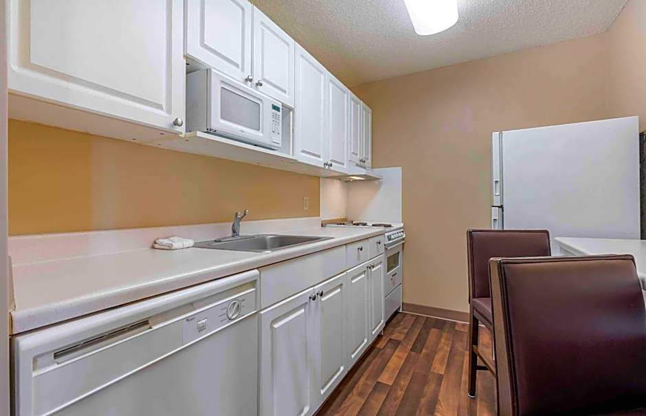 Extended Stay America Select Suites - Dallas - Farmers Branch
