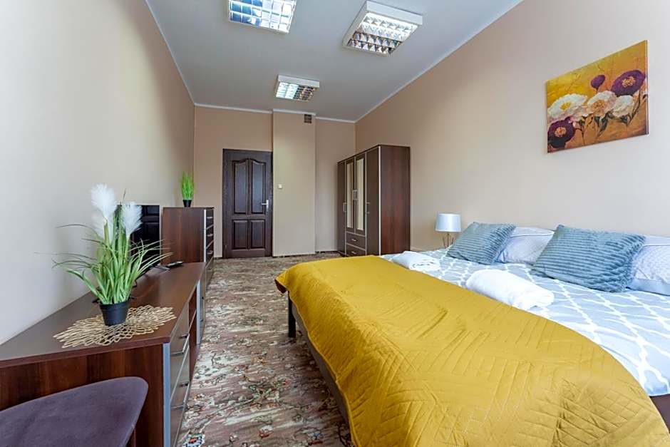 Hostelio - Tanie i komfortowe pokoje, parking, sklep na miejscu