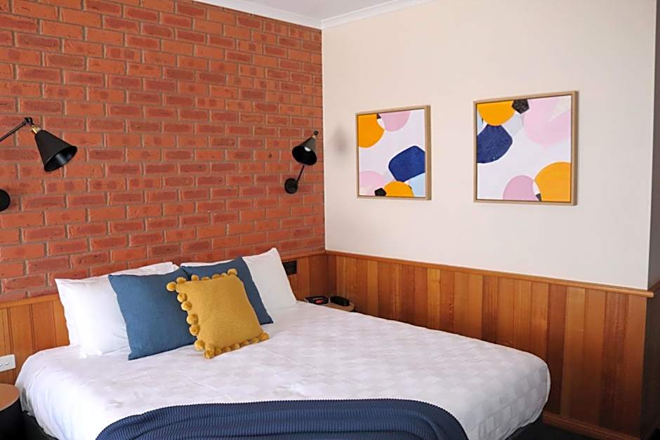 Golden River Motor Inn