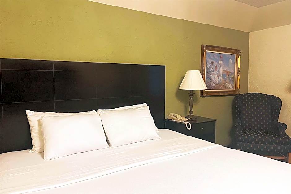 Chateau Hotel and Conference Center