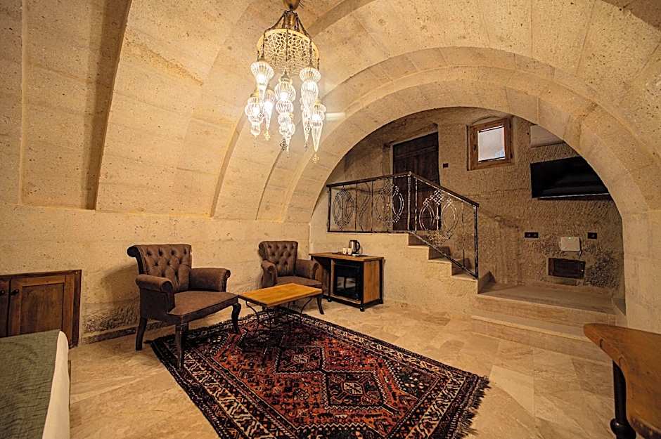 Ares Cave Suites