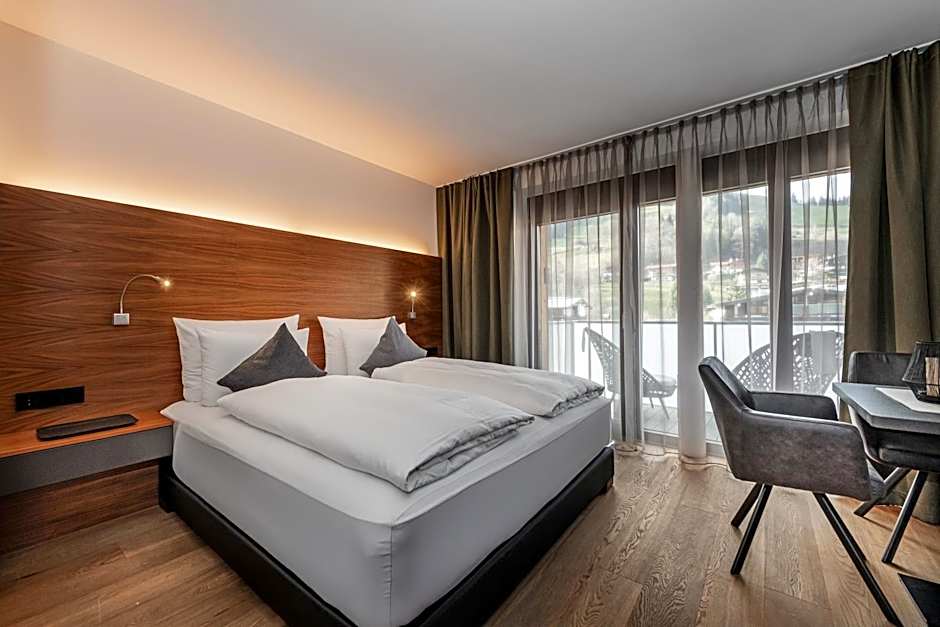 AlpenParks Hotel & Apartment Taxacher