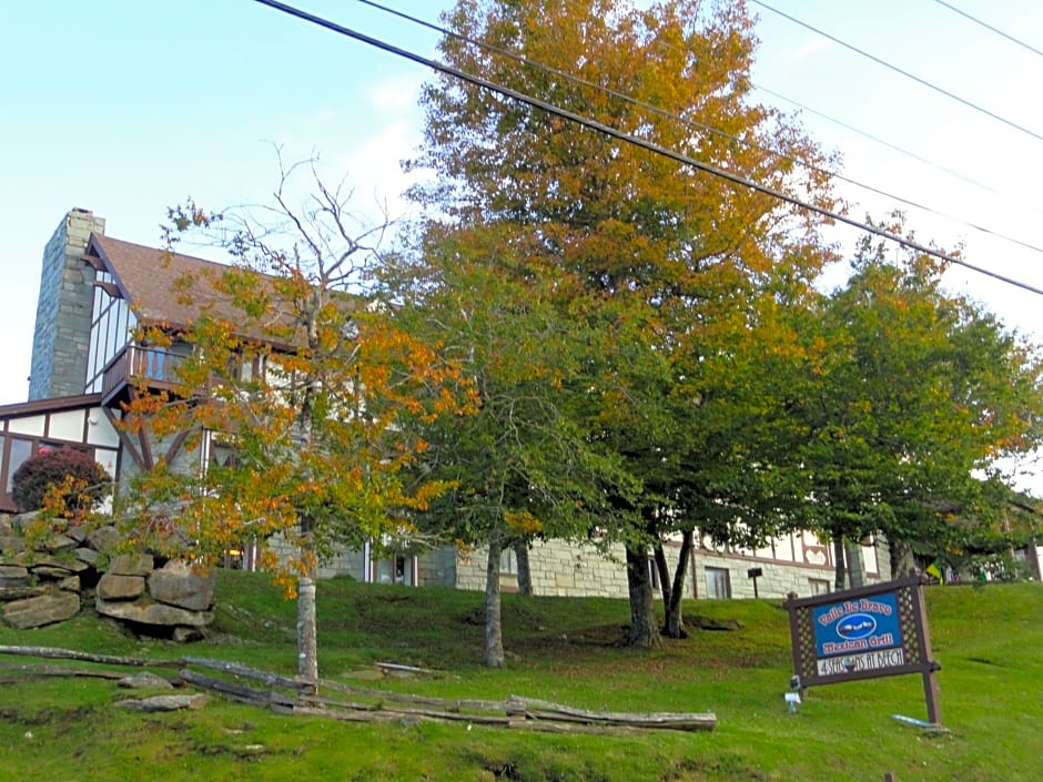 4 Seasons at Beech Mountain