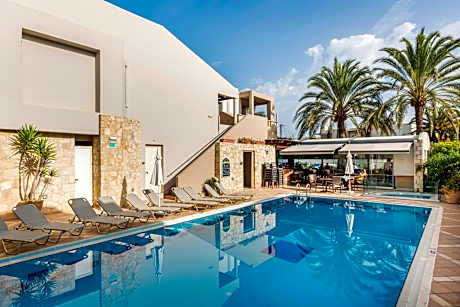 Elotis Suites