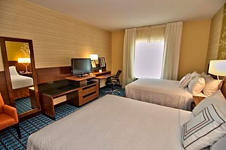Queen Room - Mobility/Hearing Accessible with Tub