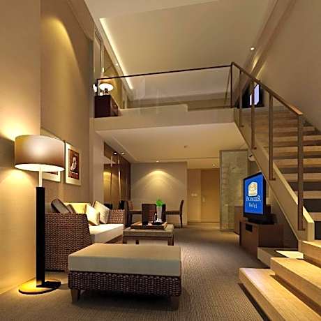 Deluxe Duplex Suite