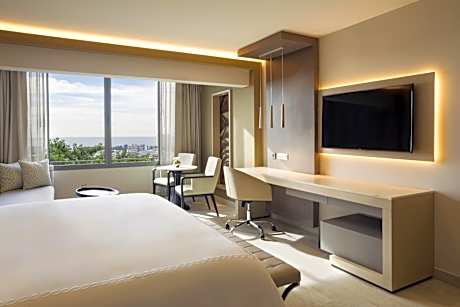 Royal Executive Junior Suite