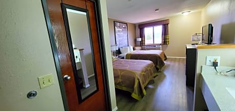 Deluxe Double Room with Two Double Beds - Non-Smoking