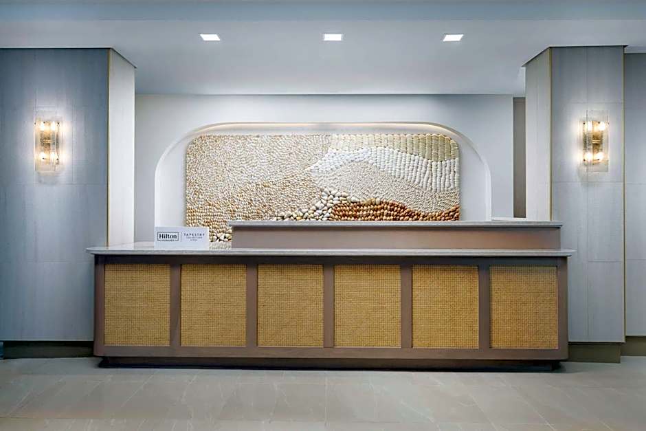 Beal House Fort Walton Beachfront, Tapestry Collection by Hilton