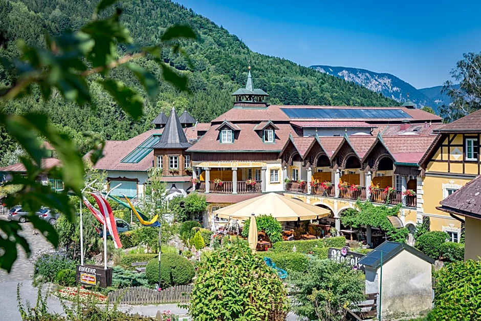 Scharfegger's Raxalpenhof - Zuhause am Land