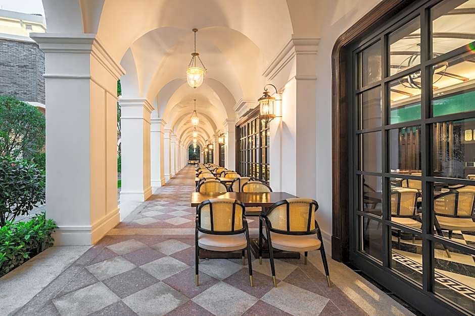 Hotel Indigo Heilong Lake By IHG