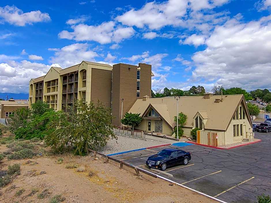 Hotel 505