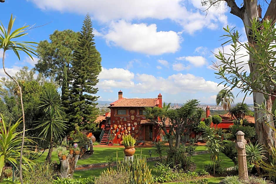 Villa San Jose Hotel & Suites