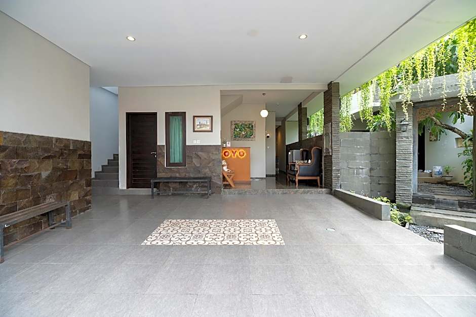 OYO 2438 D'Tamblingan Guesthouse