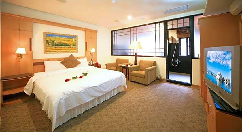 Ming Lu Holiday Hotel