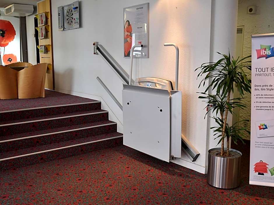 ibis Rochefort