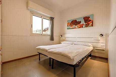 One-Bedroom Apartment (2 - 4 Adults)