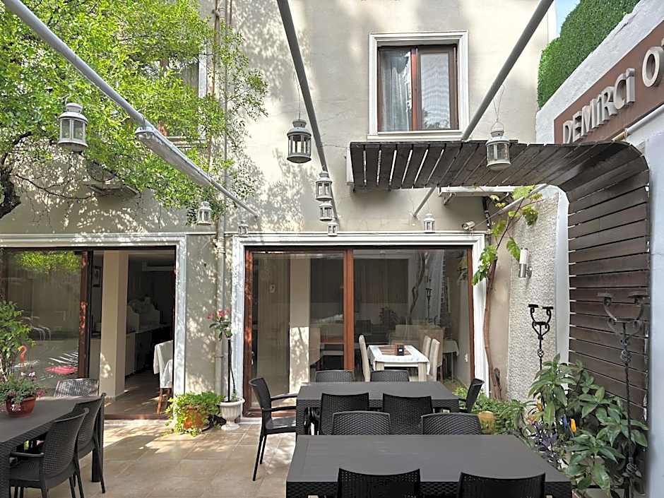 Demirci Otel