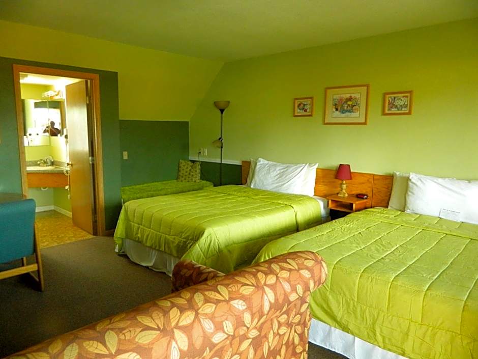 Photo 1 of 14 of Deluxe 2 Queen Beds
