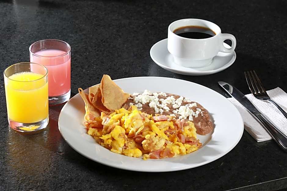 Holiday Inn Express - Monterrey - Fundidora By IHG