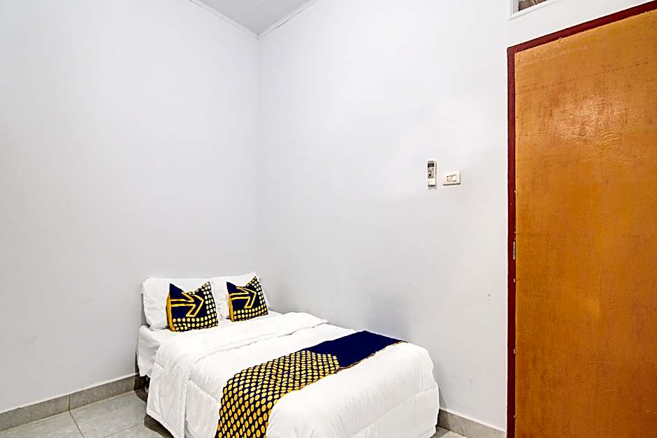 SPOT ON 91950 Guest House TekNong Syariah