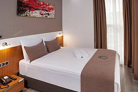 Buca Mat Hotel By Tahtali