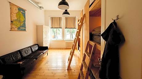 Bed in 6-Bed Woman Only Dormitory Room