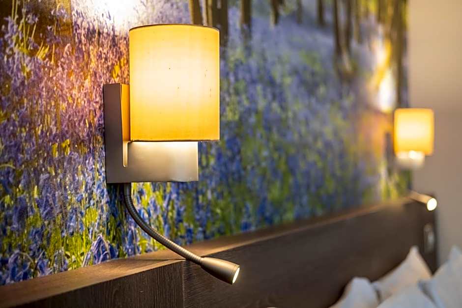 Burleigh Court Hotel and Leisure